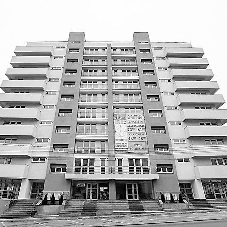 Dacia Residence Apartments Self Check-In Крайова Экстерьер фото